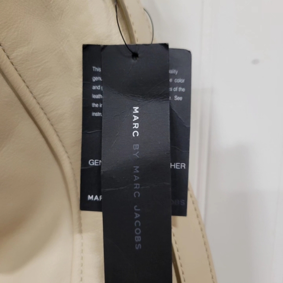 MARC BY MARC JACOBS Purse - Picture 4 of 11